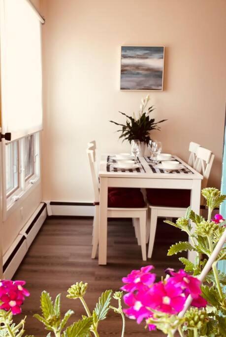 Unit #303 Mountain View 1Br In Canmore Downtown Exterior foto
